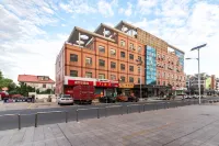 Sunshine Holiday Hotel