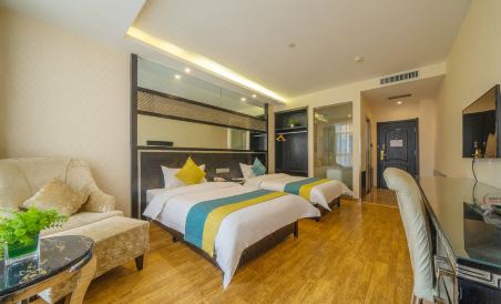 Lanzhou Lantinjager Hotel - Housity
