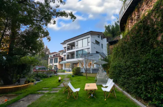 MOBAI Hotels near Yu Village Cultural Market