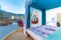Batang Century Theme Hotel