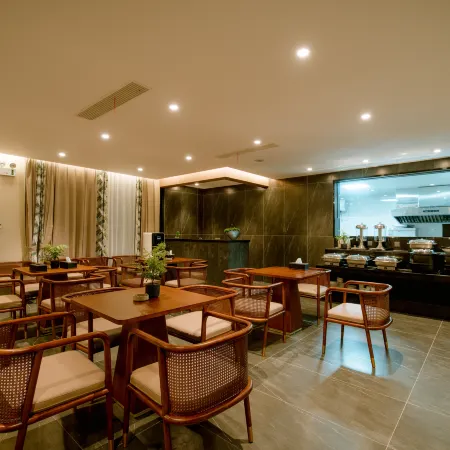 Jing'an Muyuan Hotel