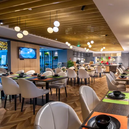 Tongbai Hotel (Tongling Beidouxing Cheng)