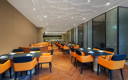 Vienna International Hotel (Gangcheng Economic and Trade Building)