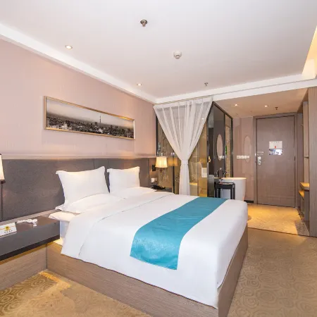 Super 8 Hotel (Yizhou Hechi University & Bus Terminal Branch)