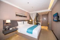 Super 8 Hotel (Hechi Bus Terminal)