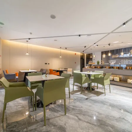 YiJu·Shangpin Hotel (Taixing Drum Tower Xintiandi Branch)