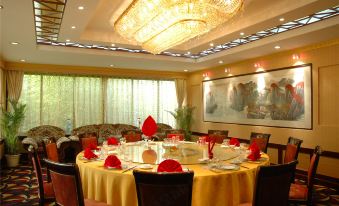 Royal Hotel - Housity