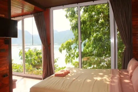 ห้องดีลักซ์สำหรับครอบครัว หันหน้าเข้าหาทะเล 101