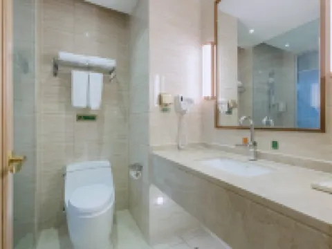 Vienna International Hotel (Hai'an High Speed Railway Station) Hotels in Hai'an