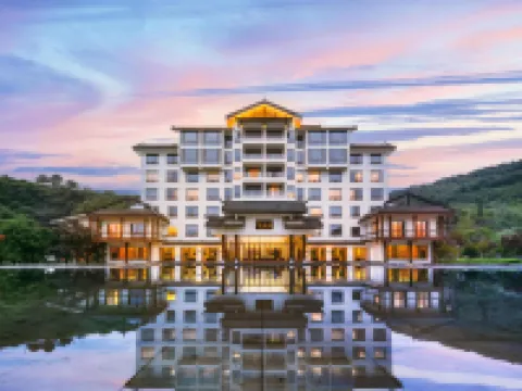 Qianjiadong shengbaosheng Resort Hotel Hotels near Guanyang Xinwei Zujizhan Exhibition Hall