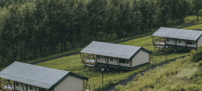 Trip.com Group Country Retreats (Inner Mongolia Happy Rice Wild Luxury Tent Joint Resort) Hoteles en Ulan Hot