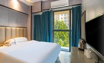 Jiutian Fashion Hotel (Zhonghui Cruise Road Branch)