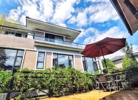 No. 36 Garden Villa Отели рядом с достопримечательностью «Beihai Wetland»