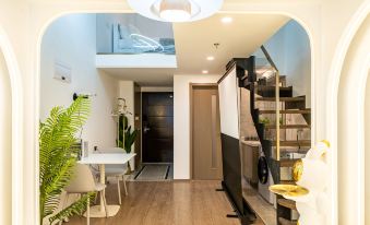 Sweetome Boutique Apartment (Qingdao Shibei Jiashike)