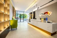 Borrman Hotel (Lianjiang Dadao Xinyuan International Plaza) Hotels in Lianjiang