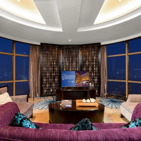 Sanding Huayue Hotel