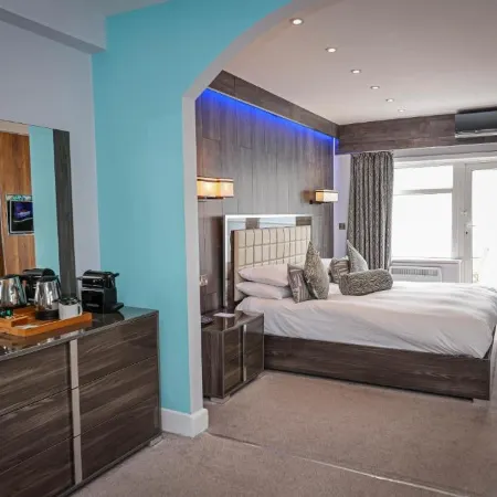 Cumberland Hotel - Oceana Collection