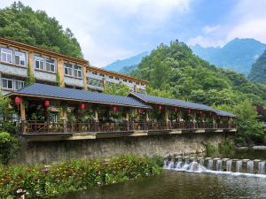 Huamanxi B&B (Laojun Mountain Scenic Area Branch)