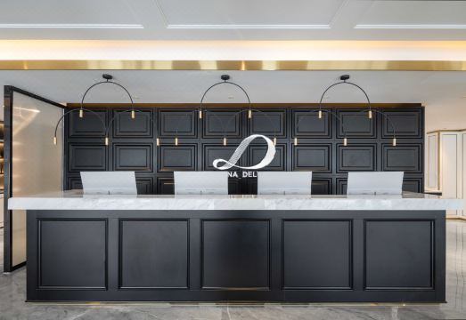 4. 자나 디럭스 중..