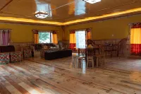 Lianhahu Yixiangge Homestay