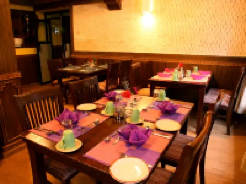Mountain Lodges of Nepal - Monjo Hotels in Solukhumbu