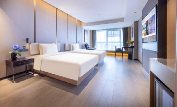 Atour Hotel Zhongshan Nantou Haiya Colorful City