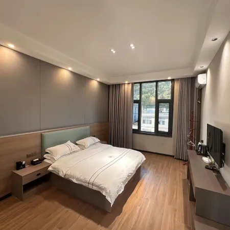 Fuyuan Jingxuange Hotel