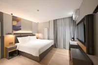 如家商旅飯店（北京護國寺平安裡地鐵站店） 磚塔衚衕附近的飯店