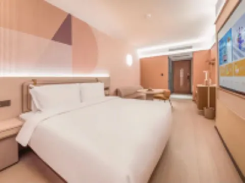 Orange Hotel (Weihai Railway Station Hanlefang)