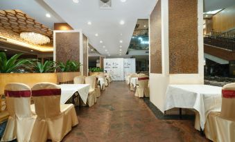 Hualu Hotel (Guangzhou JiangnanWest Yangang Subway Station Branch)