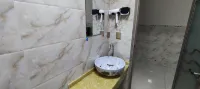 Manzhu Hotel