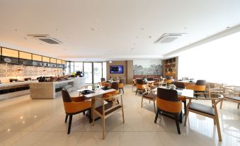 Vienna International Hotel (Chengdu South Railway Station Kaide Tianfu Branch)