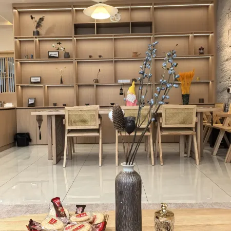 Songzhou Gucheng Jingyu Nanxiang Homestay