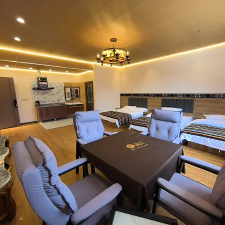 Wangmu Guesthouse (Qiangbaolin Temple Branch) in Changdu
