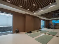 Kunming Howard Johnson Life Hotel (Mixc & Juhua Metro Station Branch) Hotels near Guandu