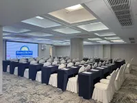 Days  Hotel - Wi-Fi