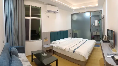 Kang County Crescent Tea Village Homestay - parkir