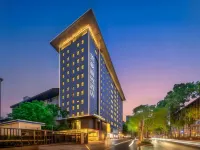 MEHOOD LESTIE HOTEL