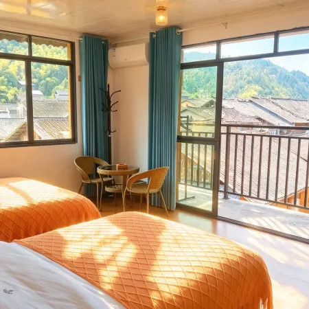 Liangqishanju Homestay (Zhaoxing Dong Village)
