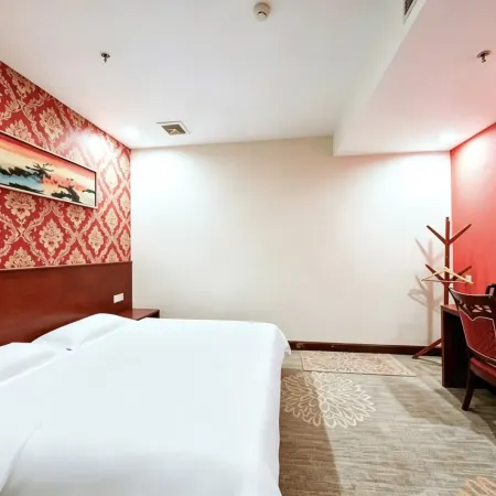 Jixi Haina Baichuan Hotel