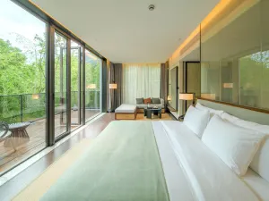 Found Retreat Jiande Hangzhou