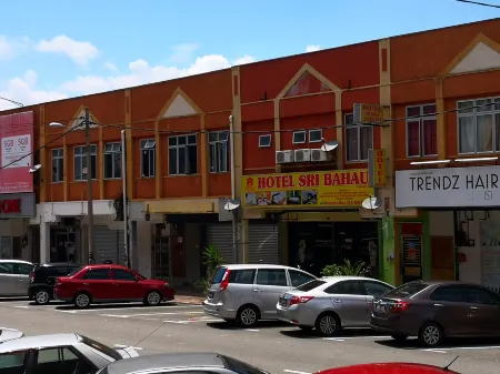 Hotel Sri Bahau Отели в г. Jempol