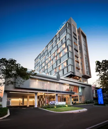 Aston Sidoarjo City Hotel & Conference Center Отели в г. Sidoarjo