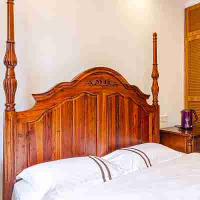 Qianzhiyuan Hot Spring Villa Rooms