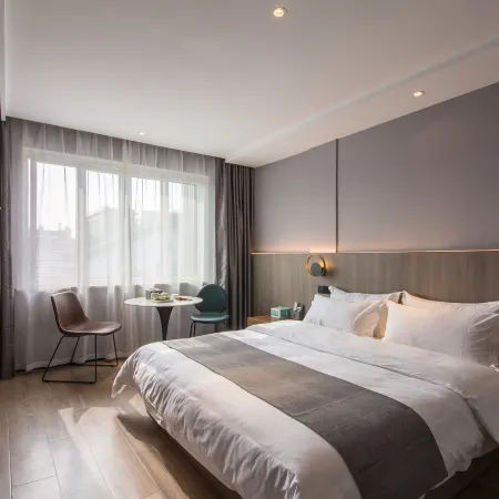 pomelo Hotel