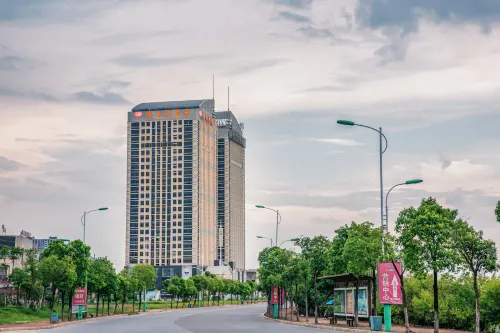 Vienna Hotel (Yingtan International Optical City Fangte Store)