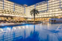 L'Azure Hotel - Romantic