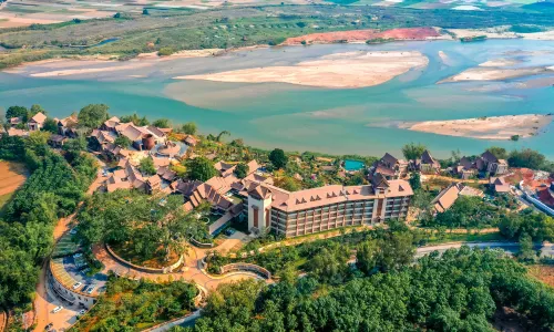 Phalaka Hotel & Resort