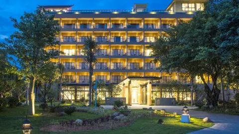 Sheraton Maoming Romantic Beach Resort in Maoming