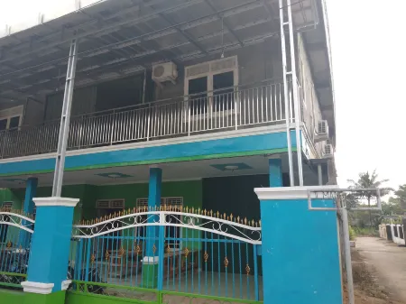 Harapan Dua Homestay Отели в г. Kebun Bunga